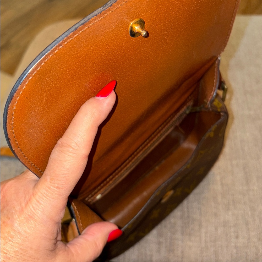Louis Vuitton Saint Cloud shoulder bag - Picture 5 of 11